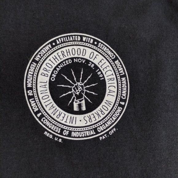 International Brotherhood of Electrical Workers ⚡ Long Sleeve LARGE Shirt NWOT - Picture 3 of 8